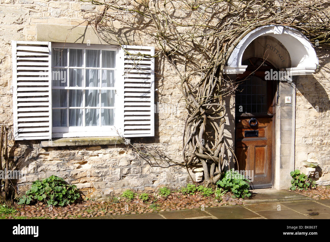 Cotswold stone cottage in Woodstock, Oxfordshire Stock Photo Alamy