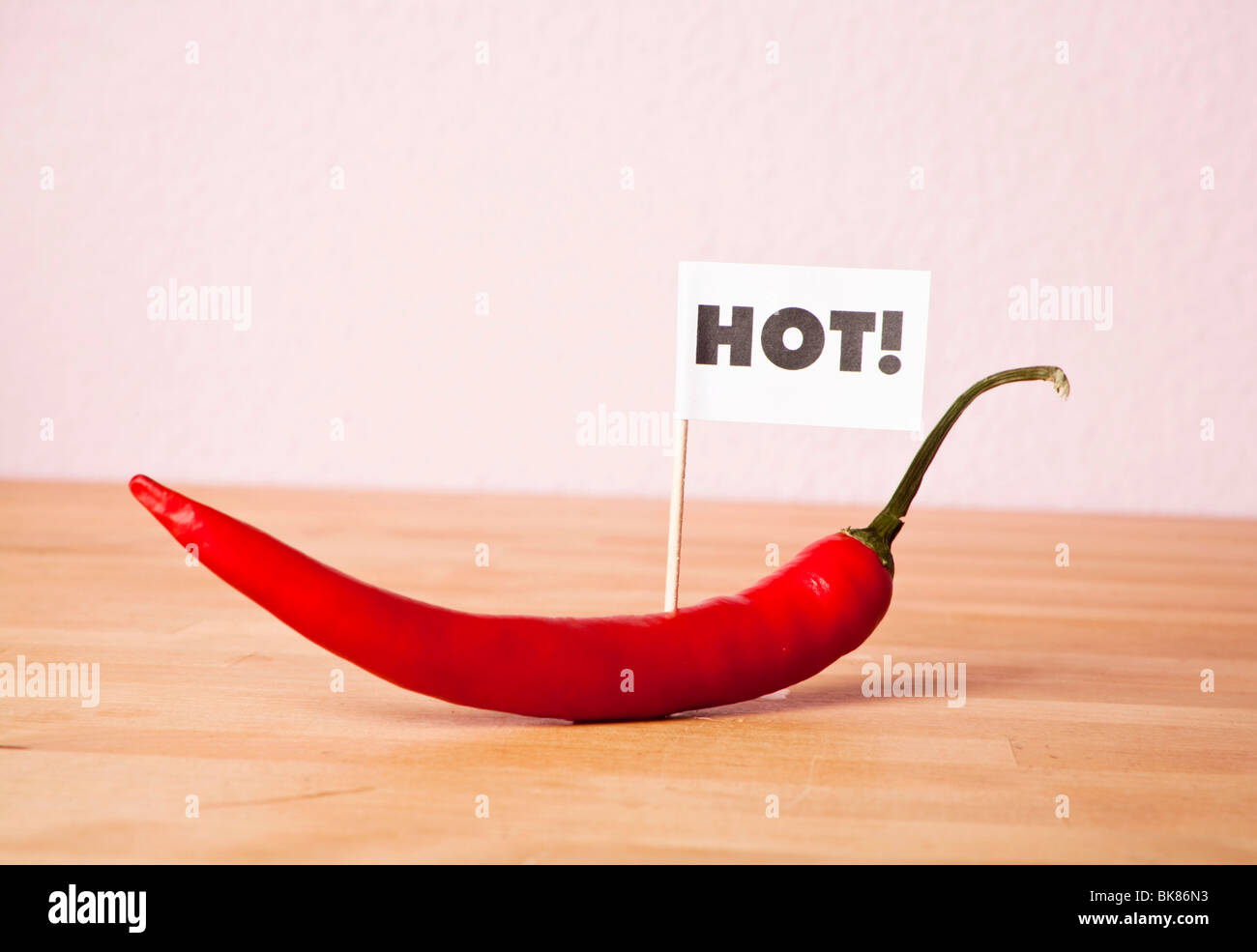 Single chilli hi-res stock photography and images - Alamy