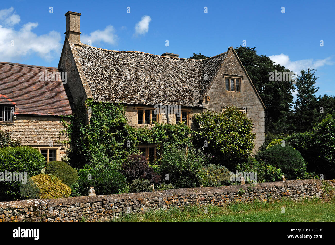 Typical stone house in the Cotswolds, Armscote, Warwickshire Stock