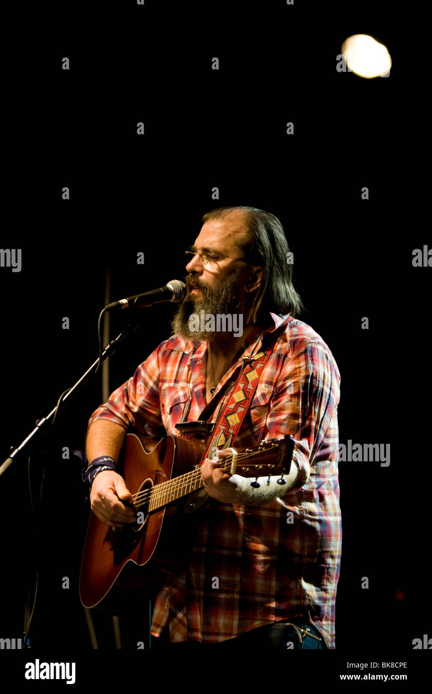 U.S. musician, singer and songwriter Steve Earle live in the Schueuer concert hall Lucerne, Switzerland Stock Photo