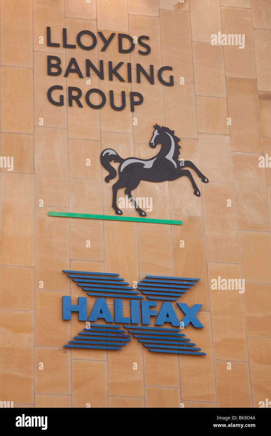 Lloyds Banking Group sign outside former HBOS Headquarters, Halifax Stock Photo
