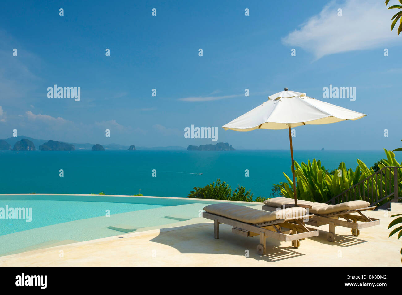 Private pool of a suite in a luxury hotel, Evason Six Senses Hideaway at Yao Noi island near the island of Phuket, Phang Nga Ba Stock Photo