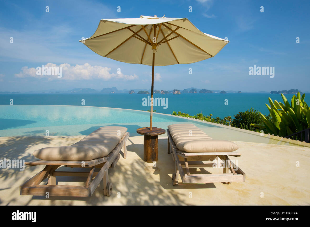 Private pool of a suite in a luxury hotel, Evason Six Senses Hideaway on Yao Noi island near the island of Phuket, Phang Nga Ba Stock Photo