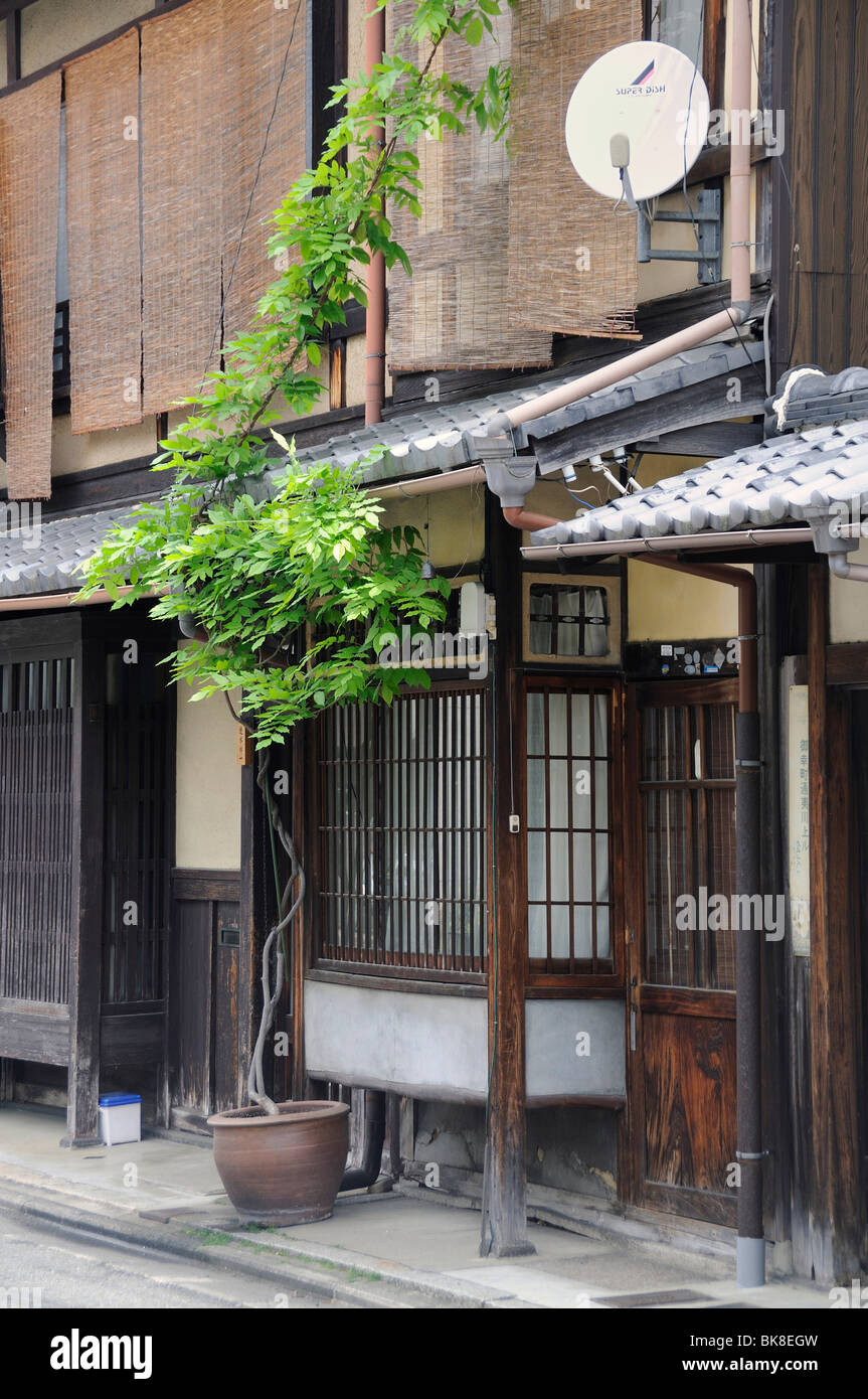 House Bay Window Exterior High Resolution Stock Photography and Images