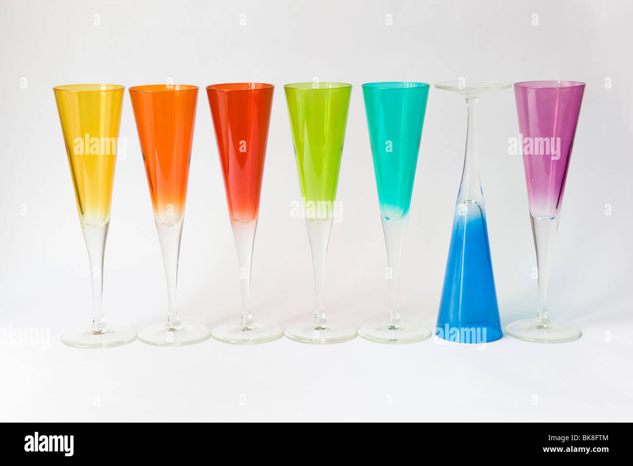 Colored cups hi-res stock photography and images - Alamy