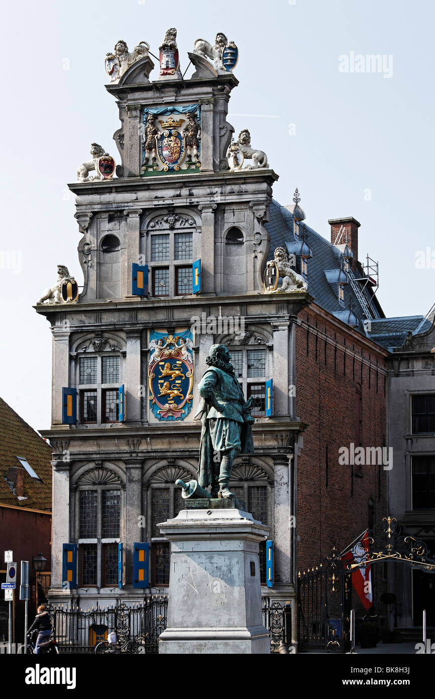 Historic house of the provincial administration, now West Frisian Museum, statue of Jan Pieterszoon Coen, Roode Steen, Hoorn, P Stock Photo
