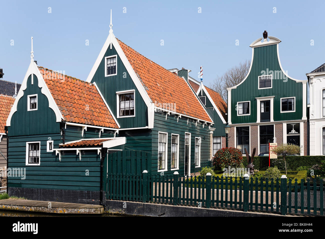 Typical wooden houses from the 17th century, historic city De Rijp near Alkmaar, Province of North Holland, Netherlands, Europe Stock Photo
