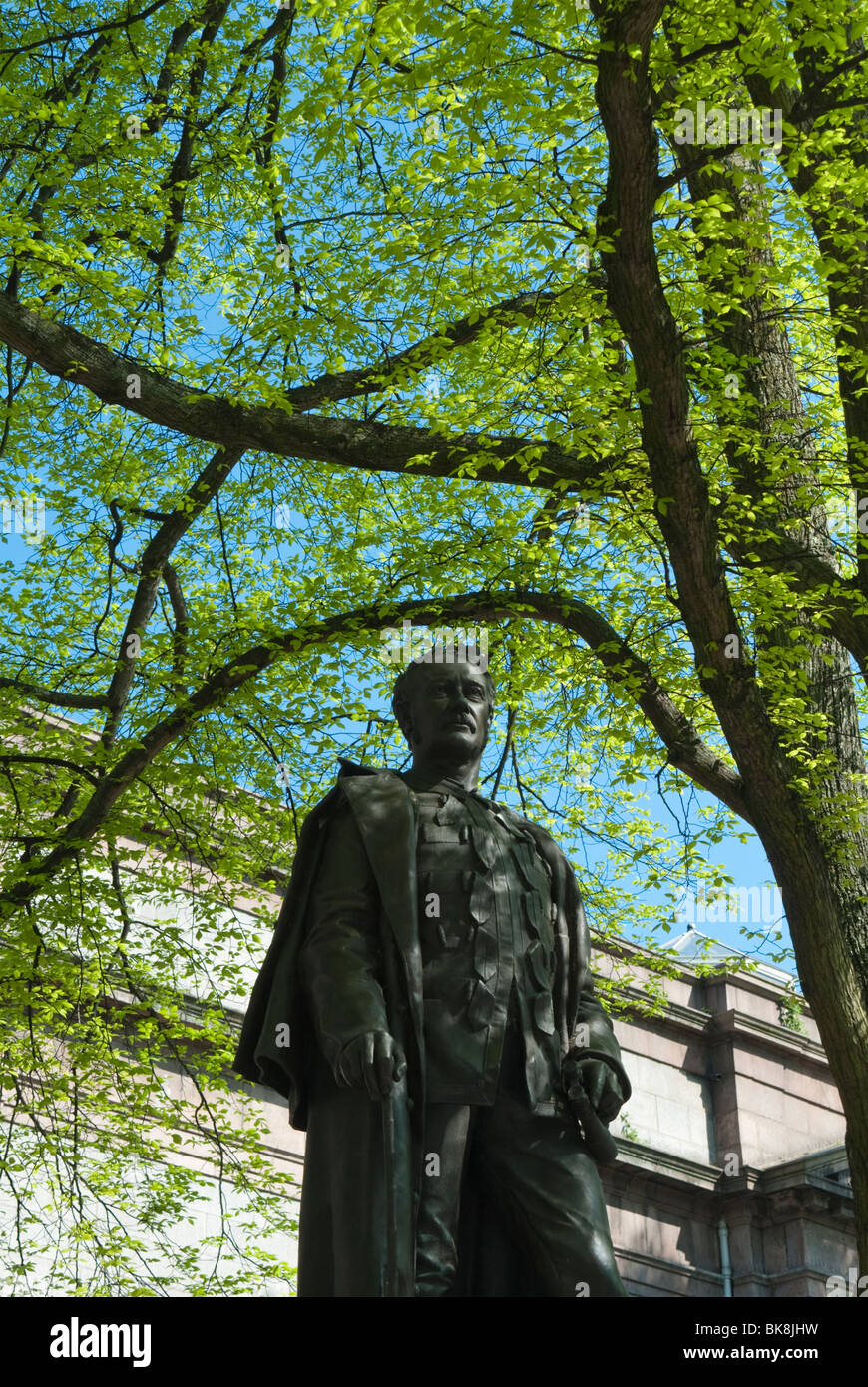 Charles George Gordon Statue Outside Robert Gordon College Entrance, Aberdeen, Scotland Stock Photo