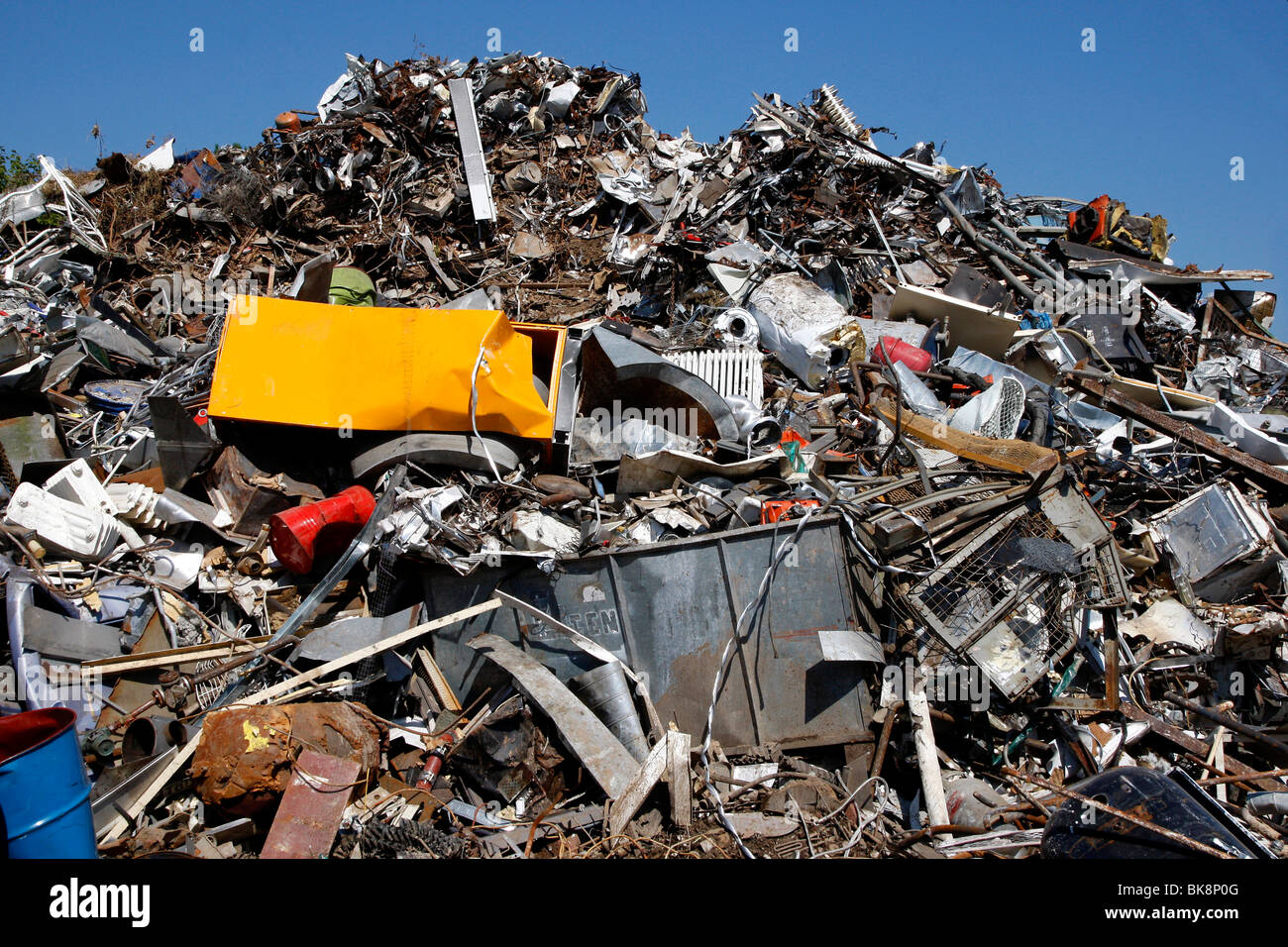 scrap-trade-stock-photo-alamy