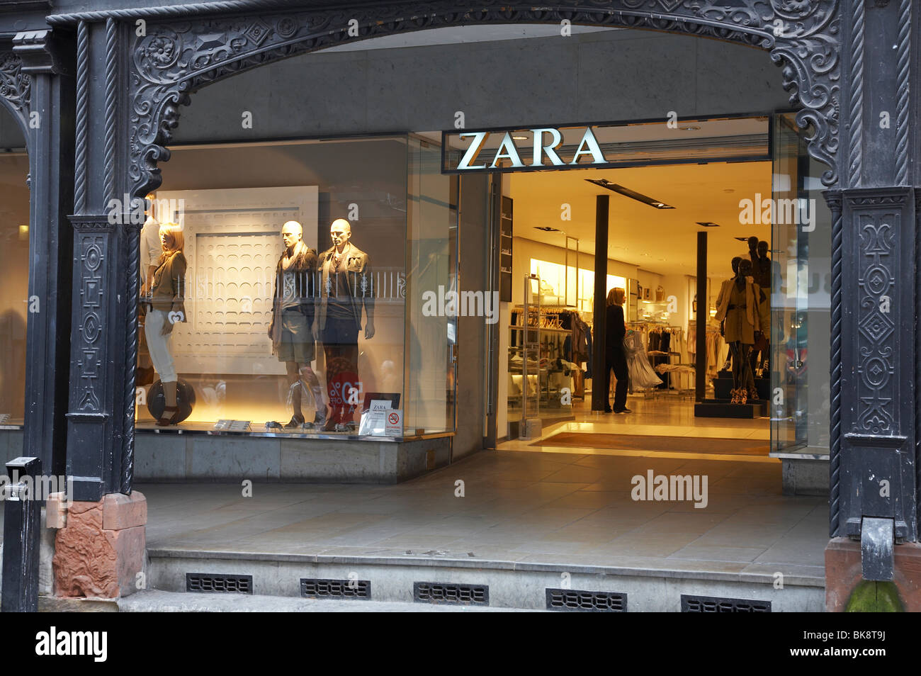 Zara fashion shop in Chester UK Stock Photo - Alamy