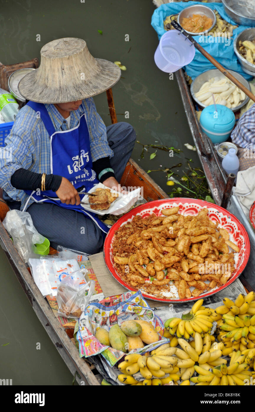 Floating Market in Damnoen Saduak, southwest of Bangkok, Thailand, Asia Stock Photo