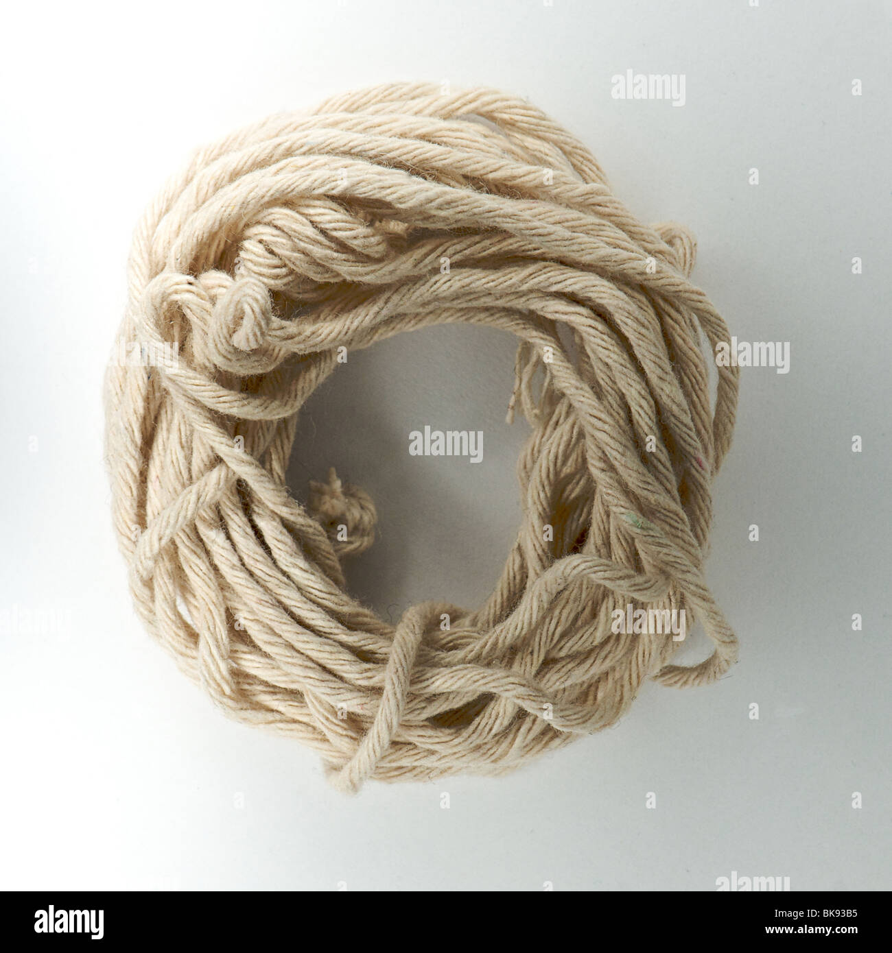 String wrap hires stock photography and images Alamy