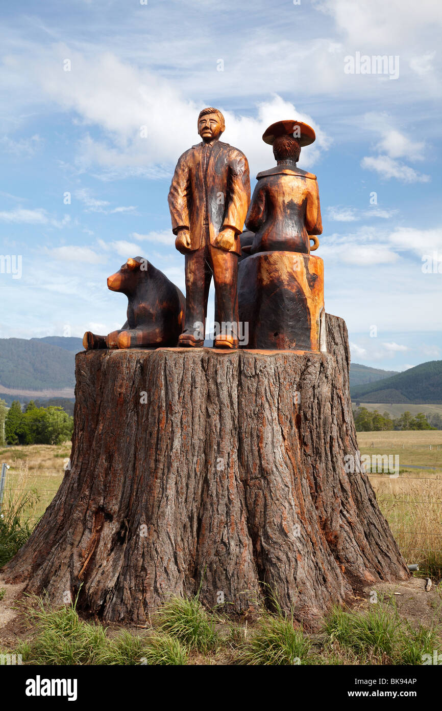 Wooden Carving, Scottsdale, Eastern Tasmania, Australia Stock Photo Alamy