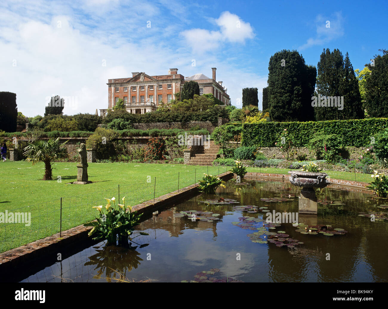 Instow Elegant Queen Anne House set in the 20 acre gardens of Tapeley