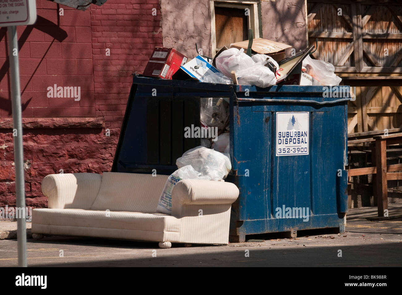 Trash Dumpster Behind Office Building Stock Photo 29092919 Alamy