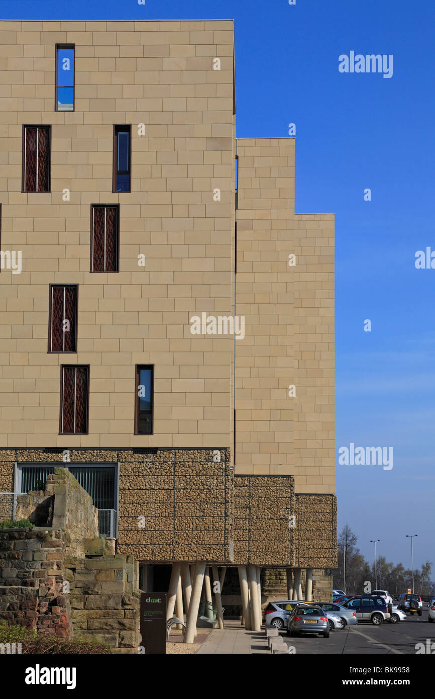 Digital media centre hires stock photography and images Alamy