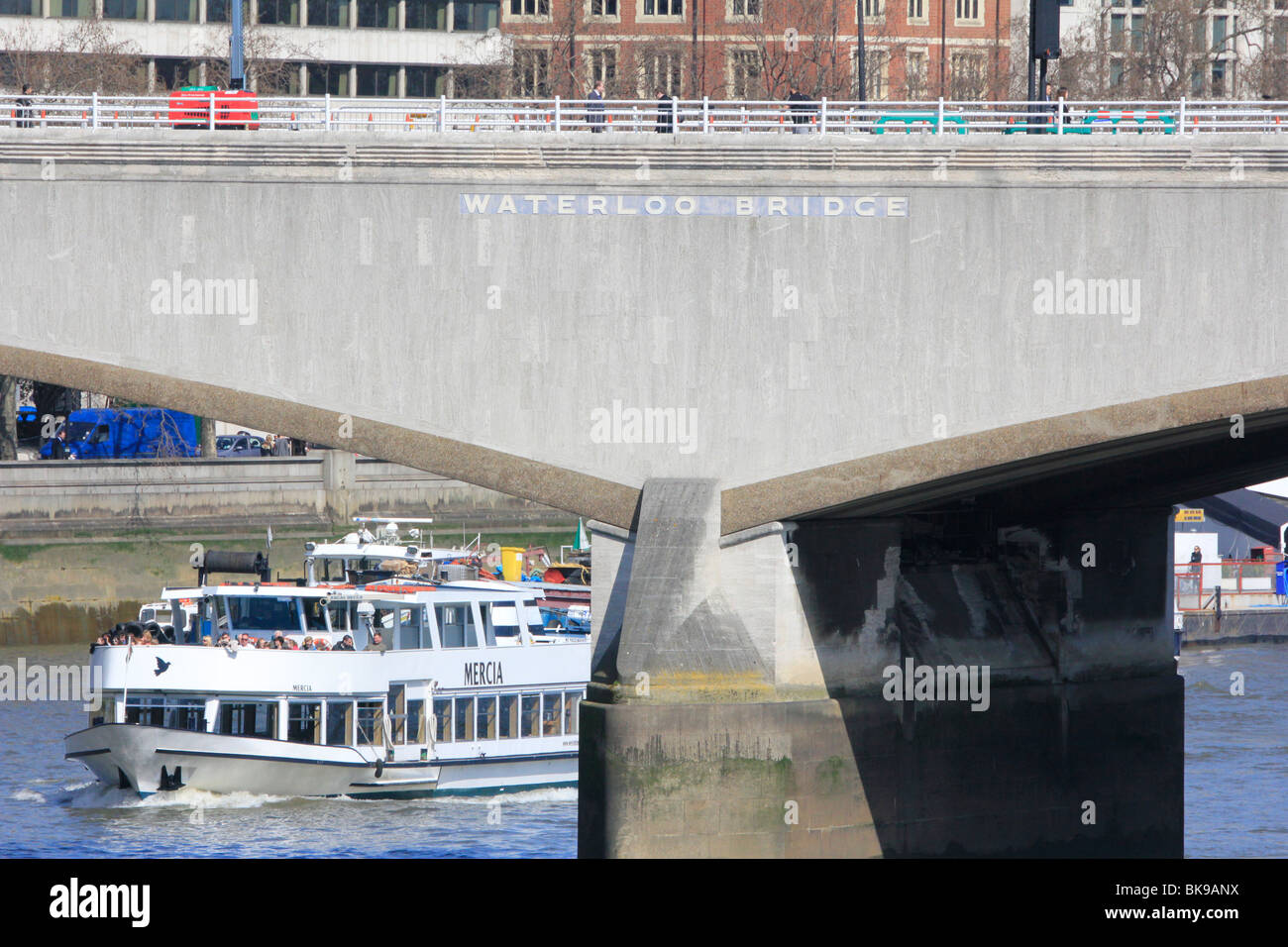 waterloo bridge pier river thames london england Stock Photo Alamy
