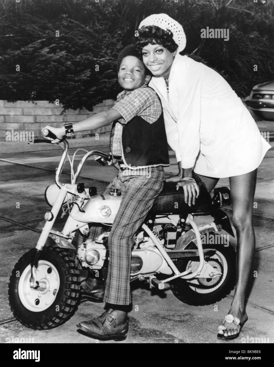 DIANA ROSS helps Tamla Motown  publicise the launch of the Jackson Five with young Michael in 1970 Stock Photo