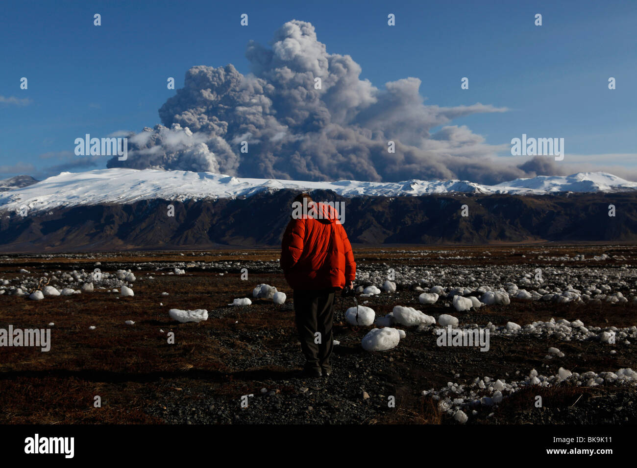 Volcanic eruption iceland 2010 hi-res stock photography and images - Alamy