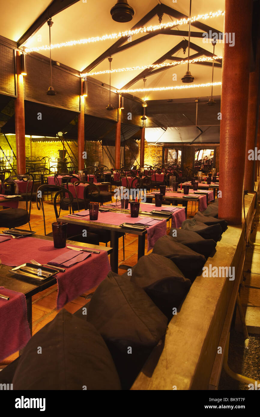 Restaurant of The Gallery Cafe, Cinnamon Gardens, Colombo, Sri Lanka Stock Photo
