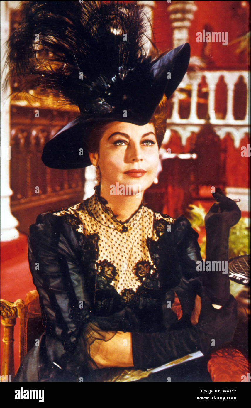 55 DAYS AT PEKING (1963) FIFTY FIVE DAYS AT PEKING (ALT) AVA GARDNER 55D 023 Stock Photo