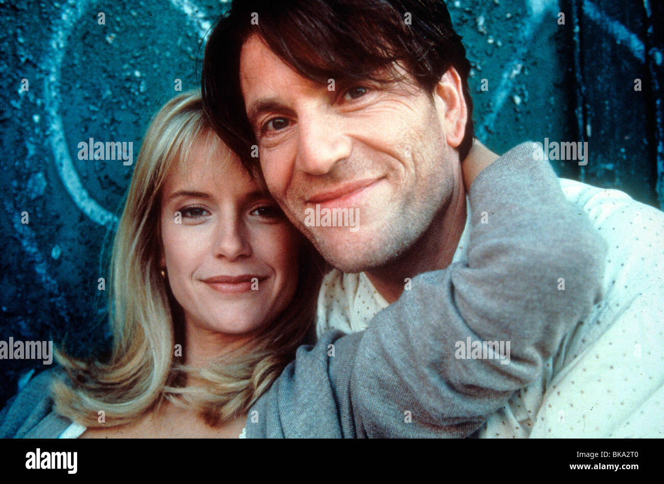 ADDICTED TO LOVE (1997) FORLORN (ALT) KELLY PRESTON, TCHEKY KARYO ATOL 008 Stock Photo