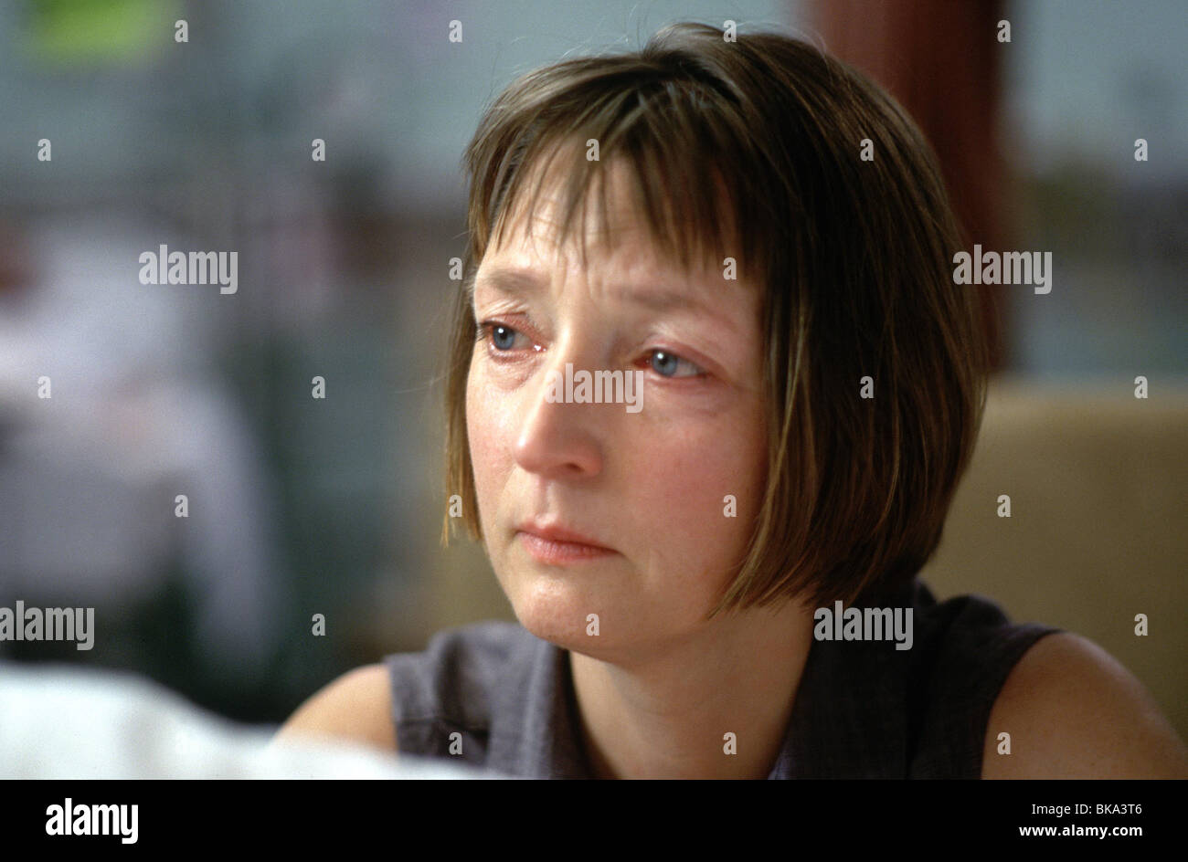 ALL OR NOTHING (2002) LESLEY MANVILLE AONT 001 22 Stock Photo