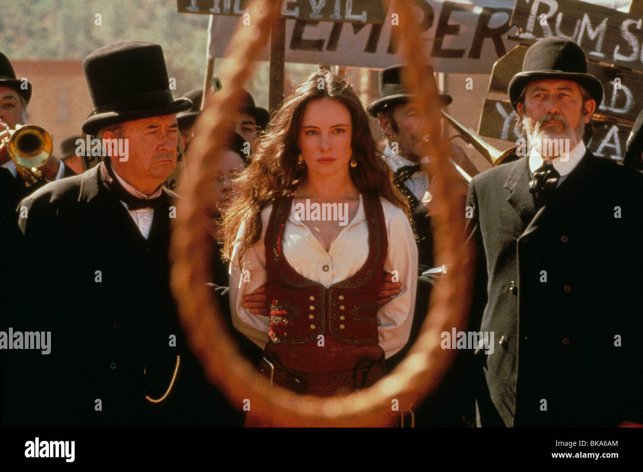 Madeleine stowe pics