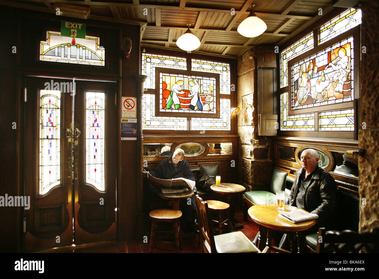 The Lismore Lounge Pub, Dumbarton Road, Glasgow, Scotland Stock Photo