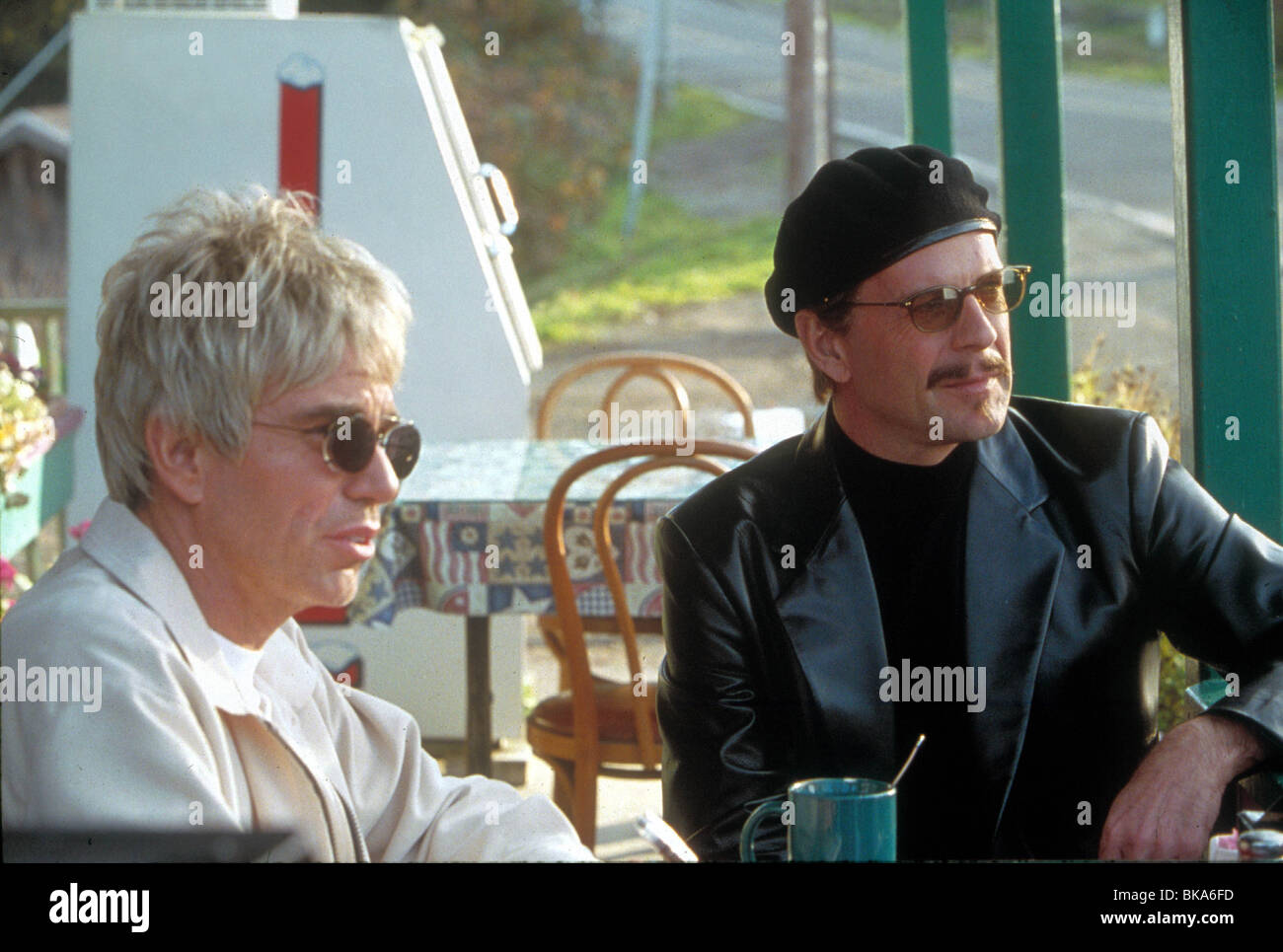 BANDITS (2001) BILLY BOB THORNTON, BRUCE WILLIS BITS 019 Stock