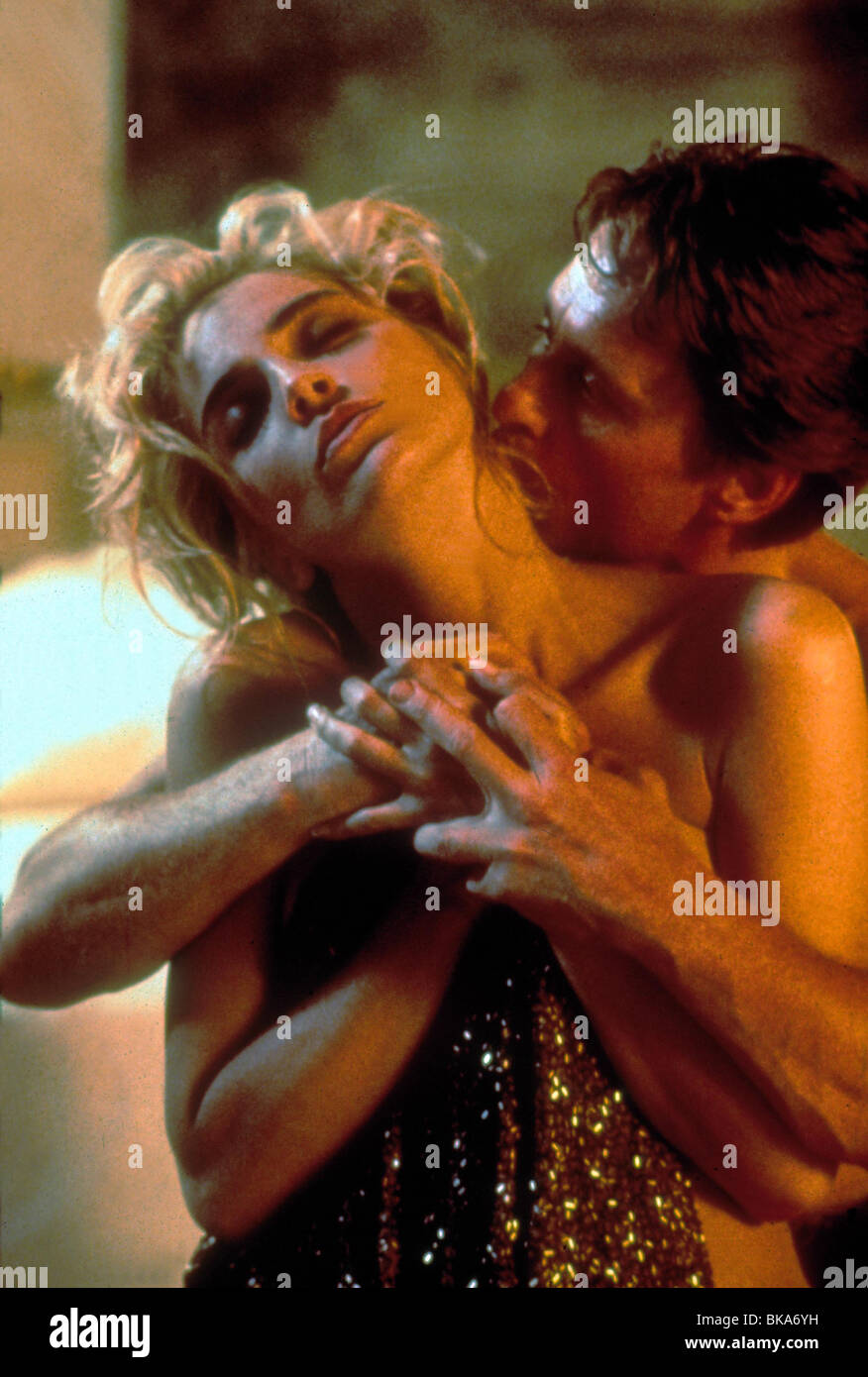 BASIC INSTINCT (1992) SHARON STONE, MICHAEL DOUGLAS BSI 082 Stock Photo