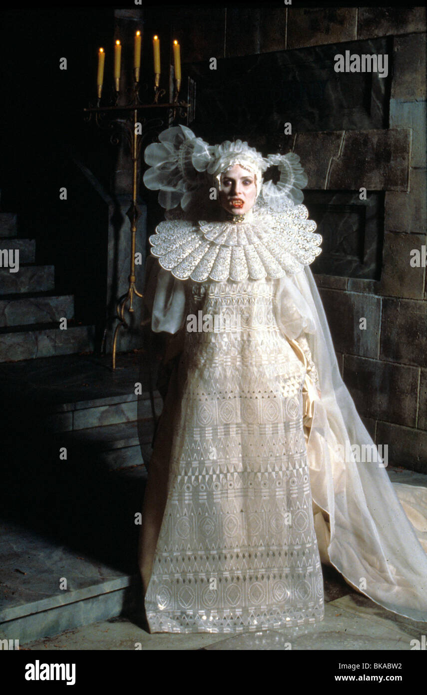Sadie frost dracula hi-res stock photography and images - Alamy