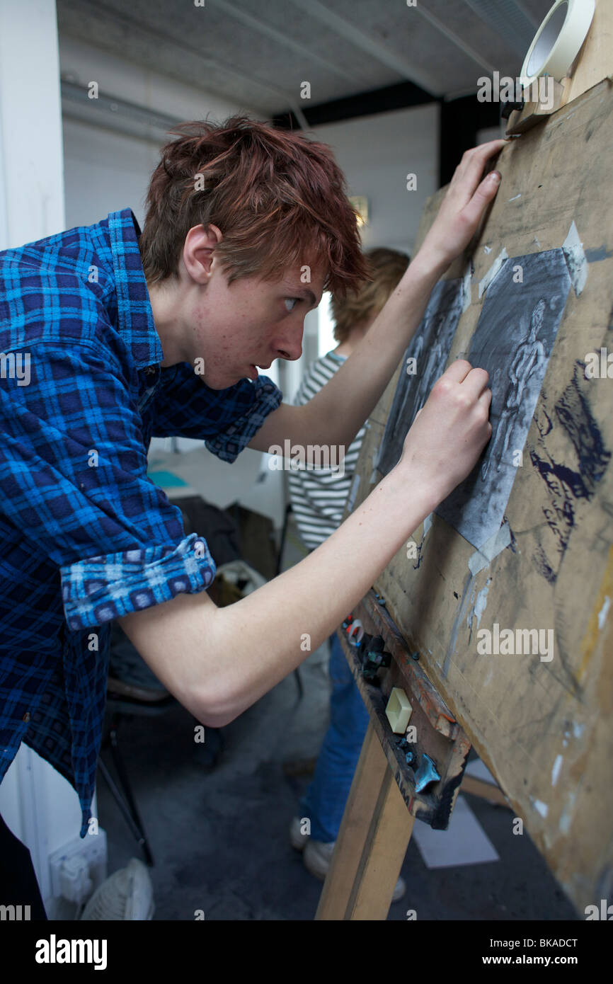 Students attending art class to improve there drawing skills, with a ...