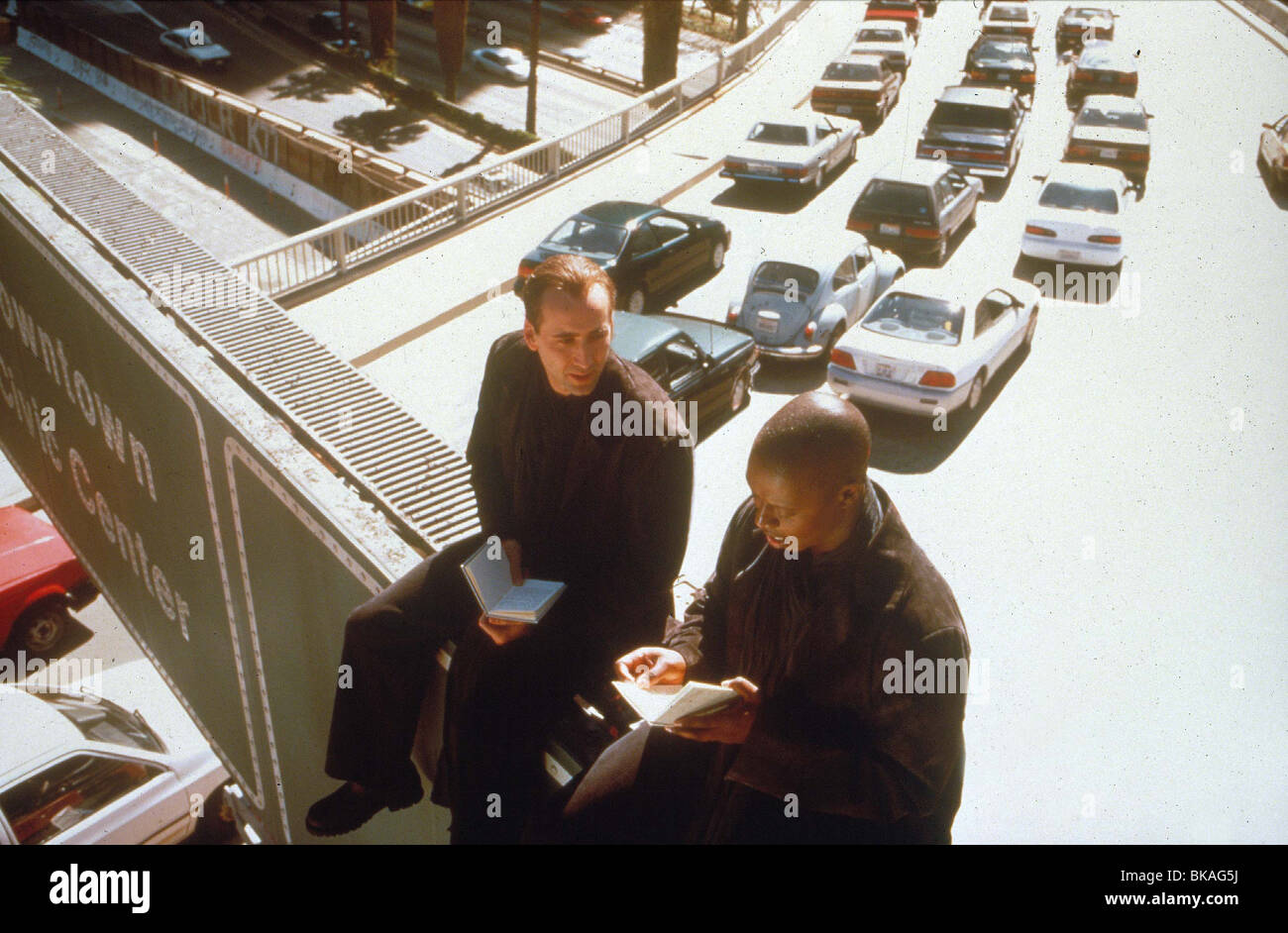 CITY OF ANGELS (1998) NICOLAS CAGE, ANDRE BRAUGHER COA 008 Stock Photo