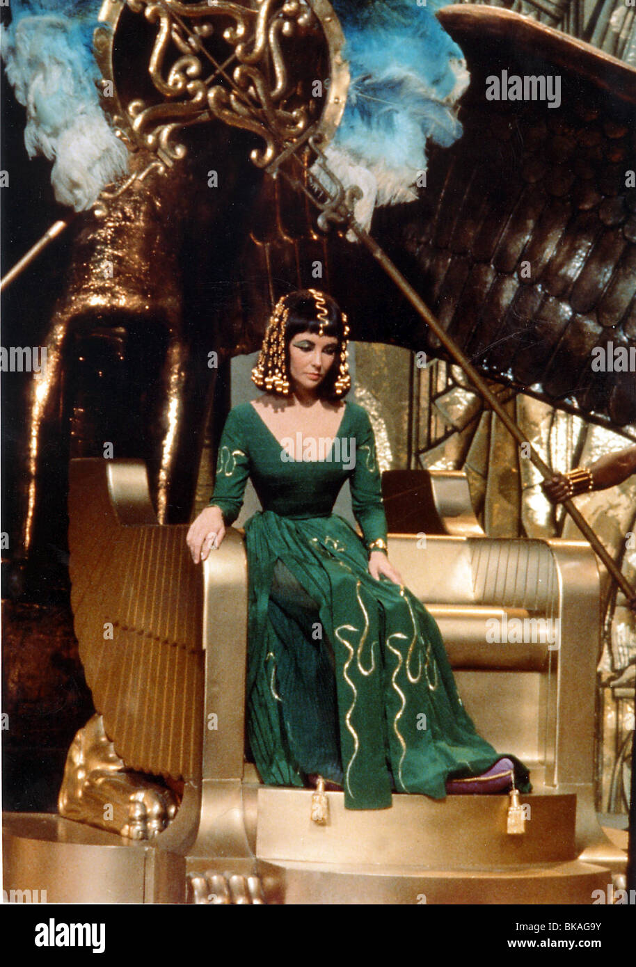 CLEOPATRA (1963) ELIZABETH TAYLOR CLEP 016CP Stock Photo - Alamy