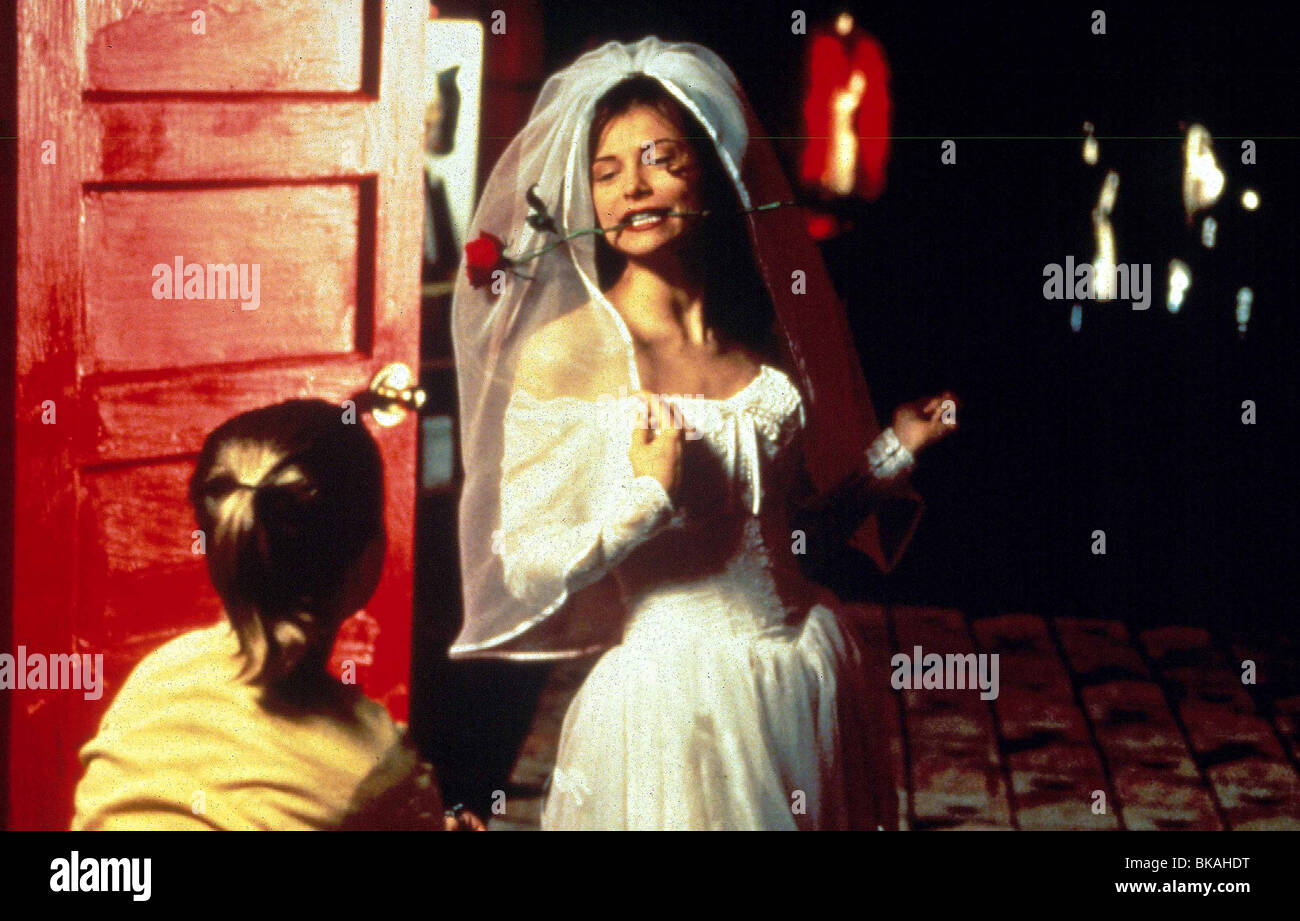 THE CROW (1994) SOFIA SHINAS WEDDING DRESS, ROSE CROW 029 Stock Photo