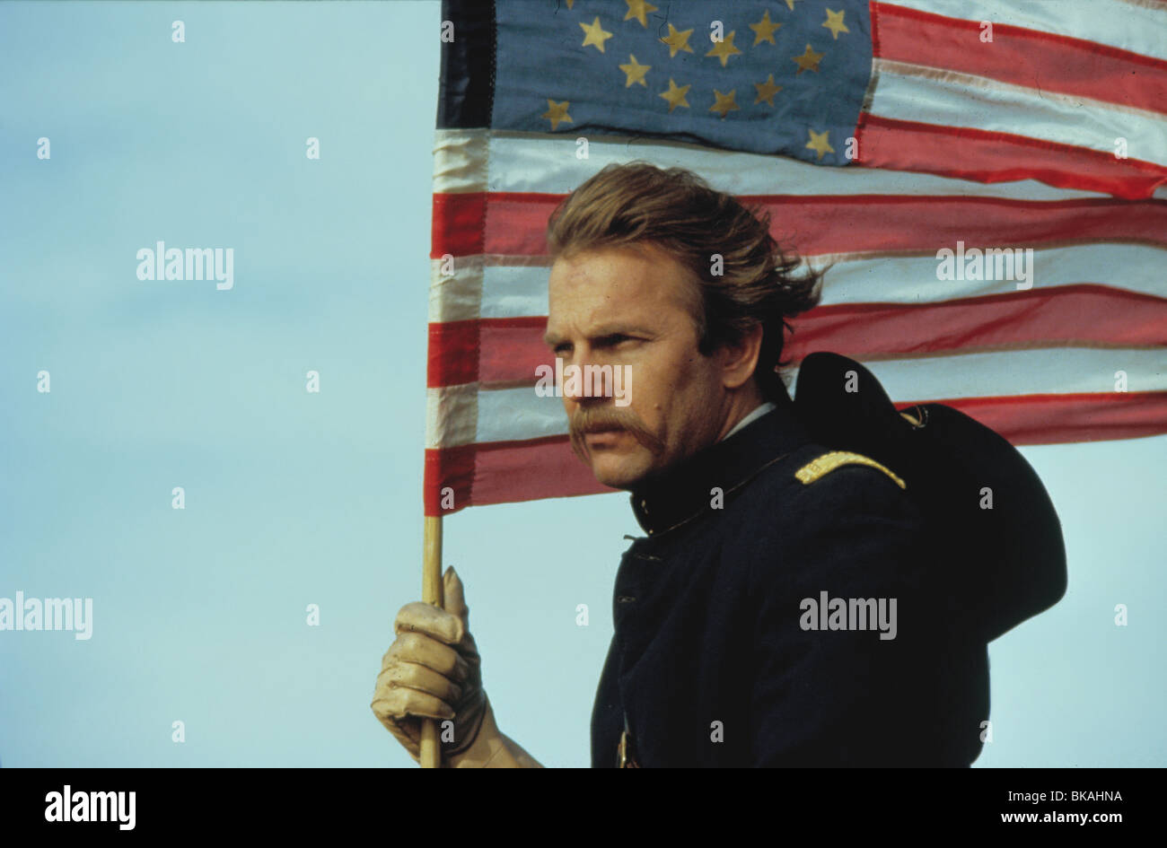 DANCES WITH WOLVES (1990) KEVIN COSTNER DWW 031 Stock Photo