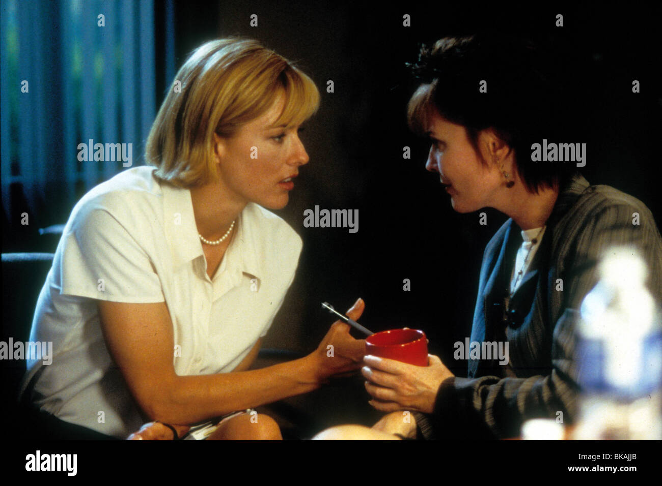 DEEP IMPACT (1998) TEA LEONI, LAURA INNES DPIM 107 Stock Photo Alamy