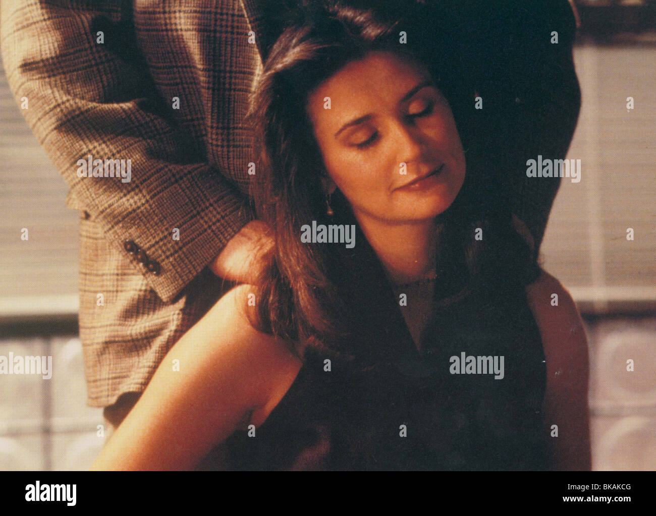 Disclosure 1995 demi moore hi-res stock photography and images - Alamy