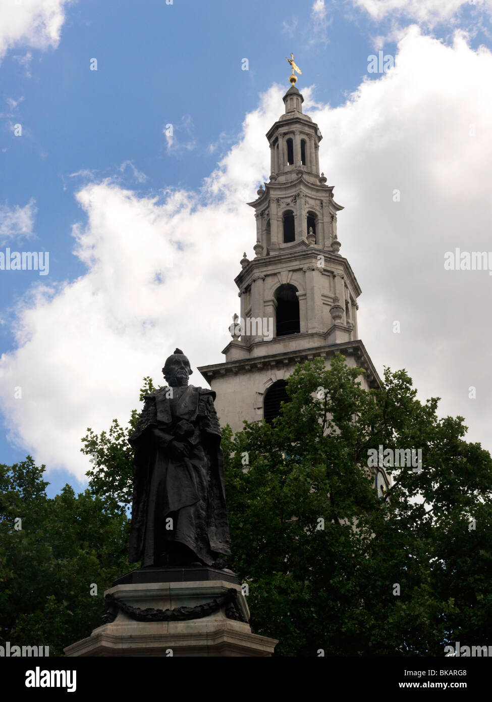 Aldwych London England Statue Of William Gladstone 1809 - 1898 Served Stock Photo