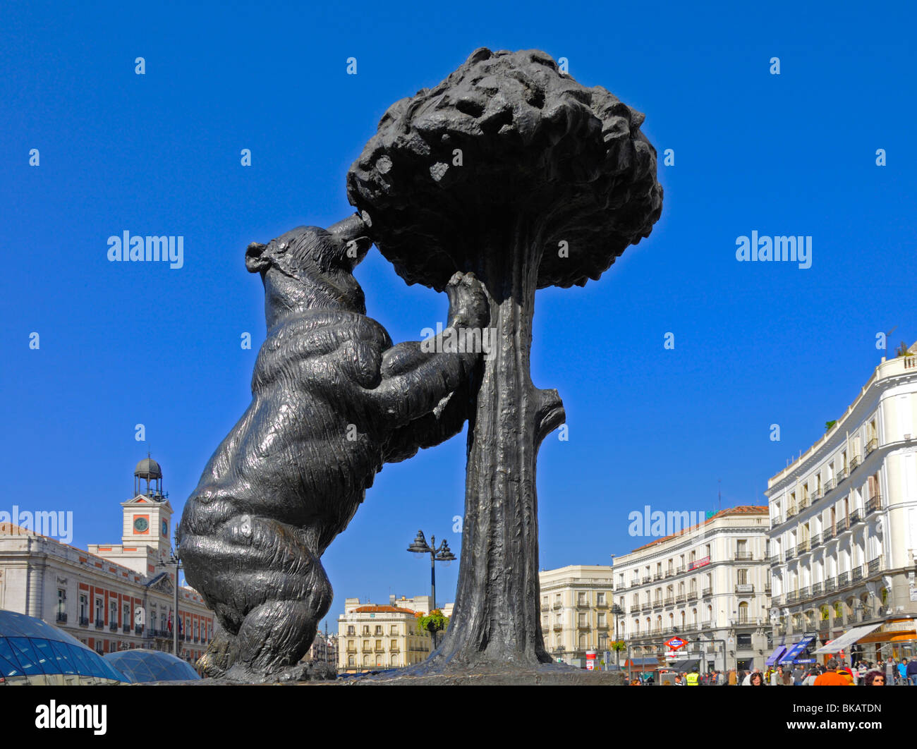 Madrid, Spain. Puerta del Sol. Bronze statue of the bear and the ...