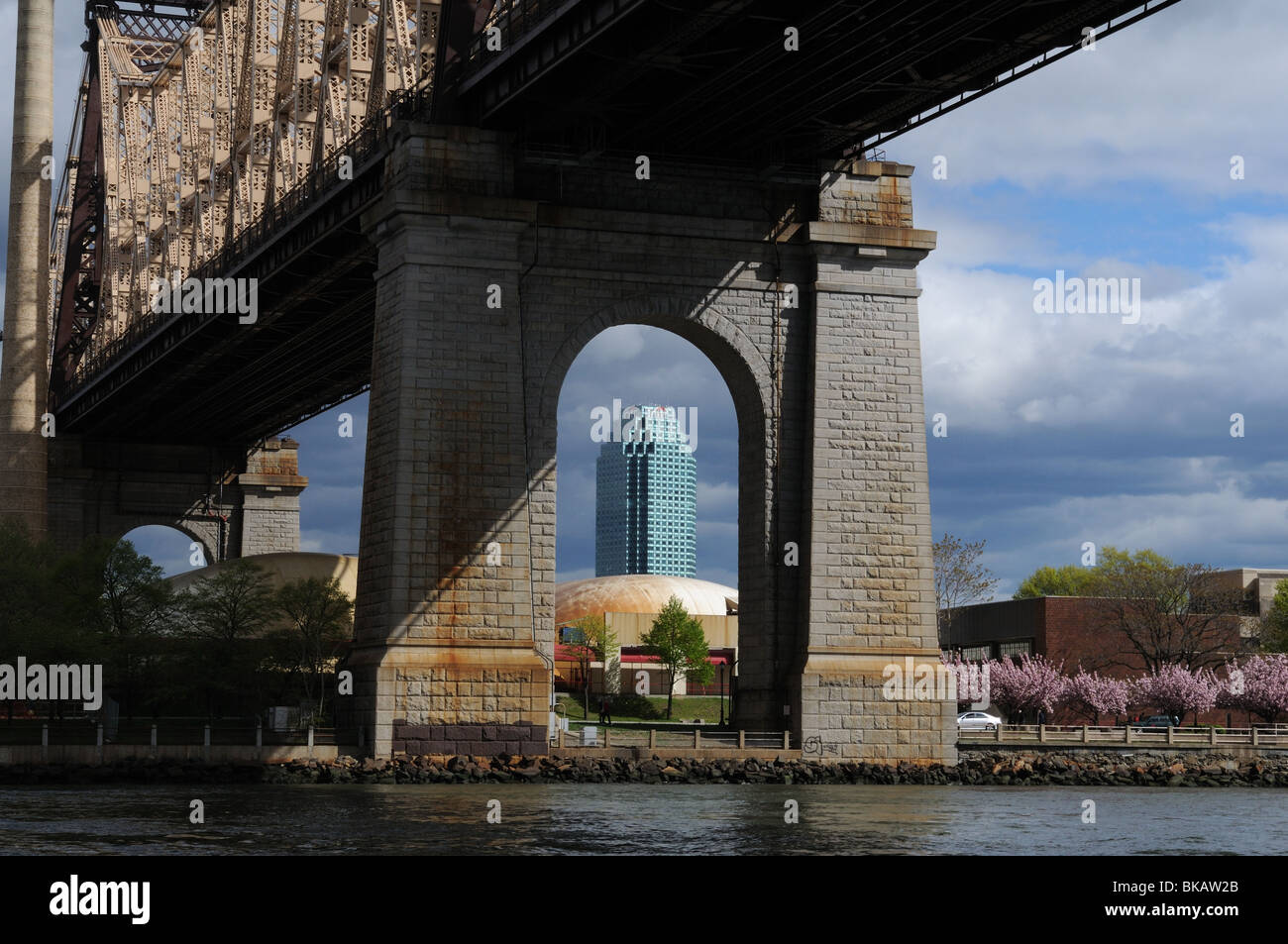 New York City's 59th Street Bridge passes over Roosevelt Island as it