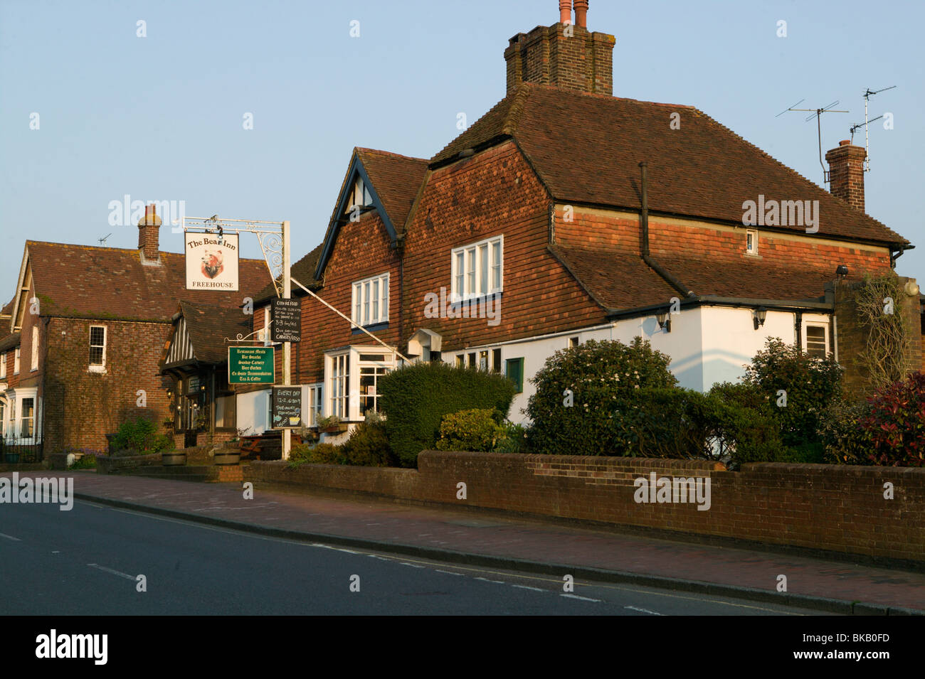 Village public house food hi-res stock photography and images - Alamy