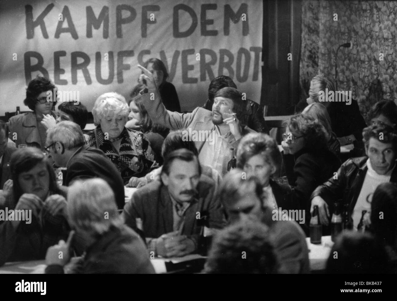 Vera Romeyke ist nicht tragbar  Year : 1976 Director : Max Willutzki Stock Photo