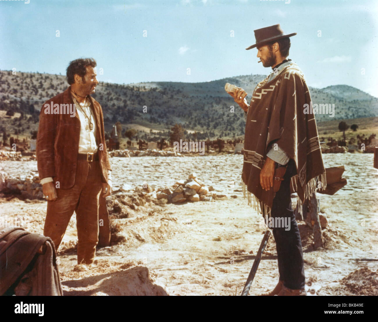 THE GOOD THE BAD AND THE UGLY CLINT EASTWOOD ELI WALLACH GREAT PHOTO 