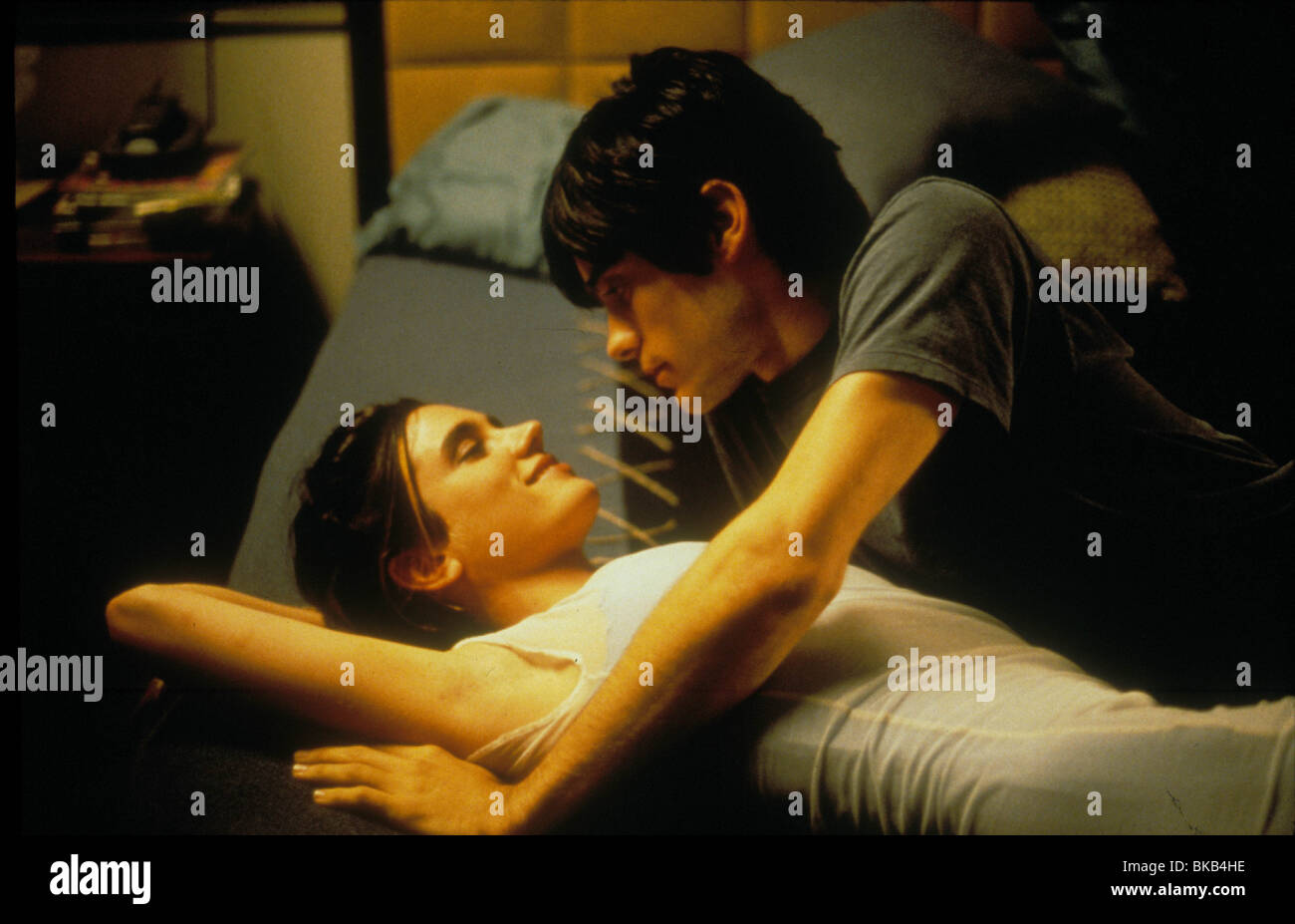 REQUIEM FOR A DREAM (2000) JENNIFER CONNELLY, JARED LETO REQU 067 Stock  Photo - Alamy, image size:1300x927