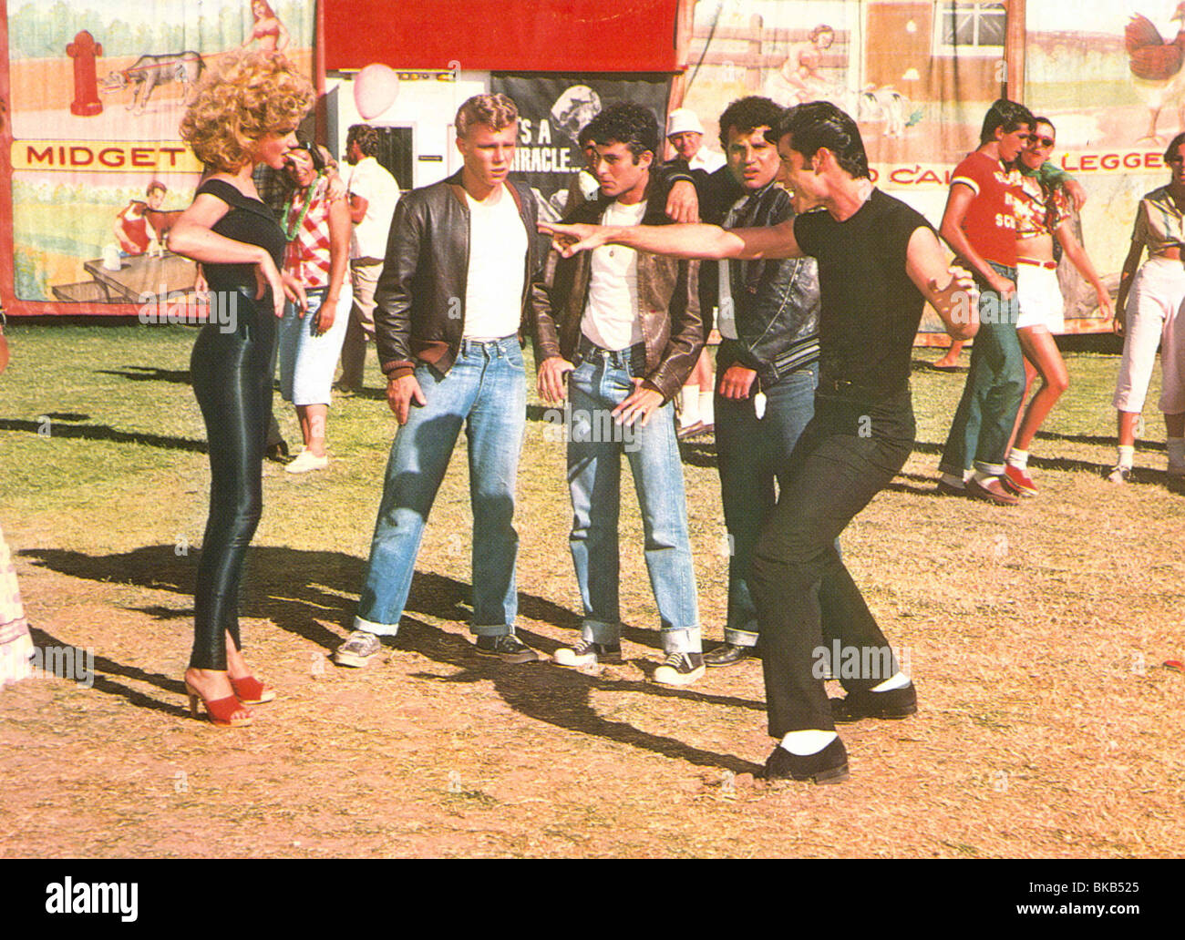 GREASE (1978) OLIVIA NEWTONJOHN, KELLY WARD, BARRY PEARL, MICHAEL