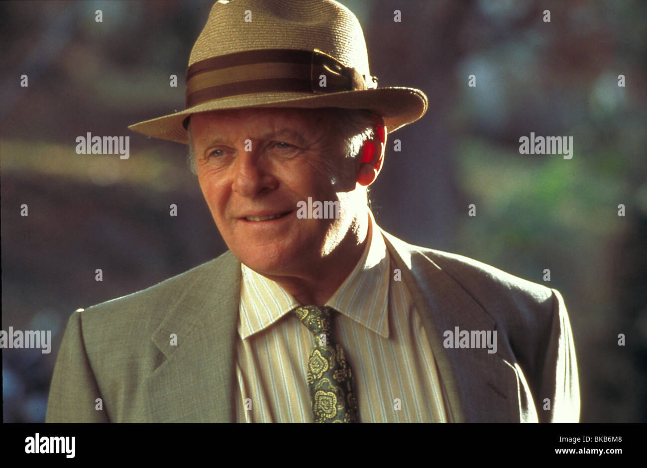 HEARTS IN ATLANTIS (2001) ANTHONY HOPKINS HIAT 002 Stock Photo - Alamy