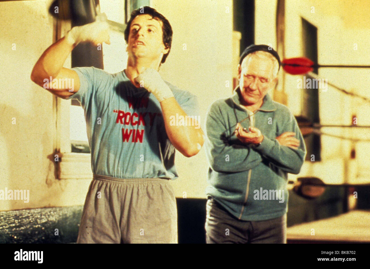 ROCKY (1976) SYLVESTER STALLONE, BURGESS MEREDITH RKY 016 Stock Photo