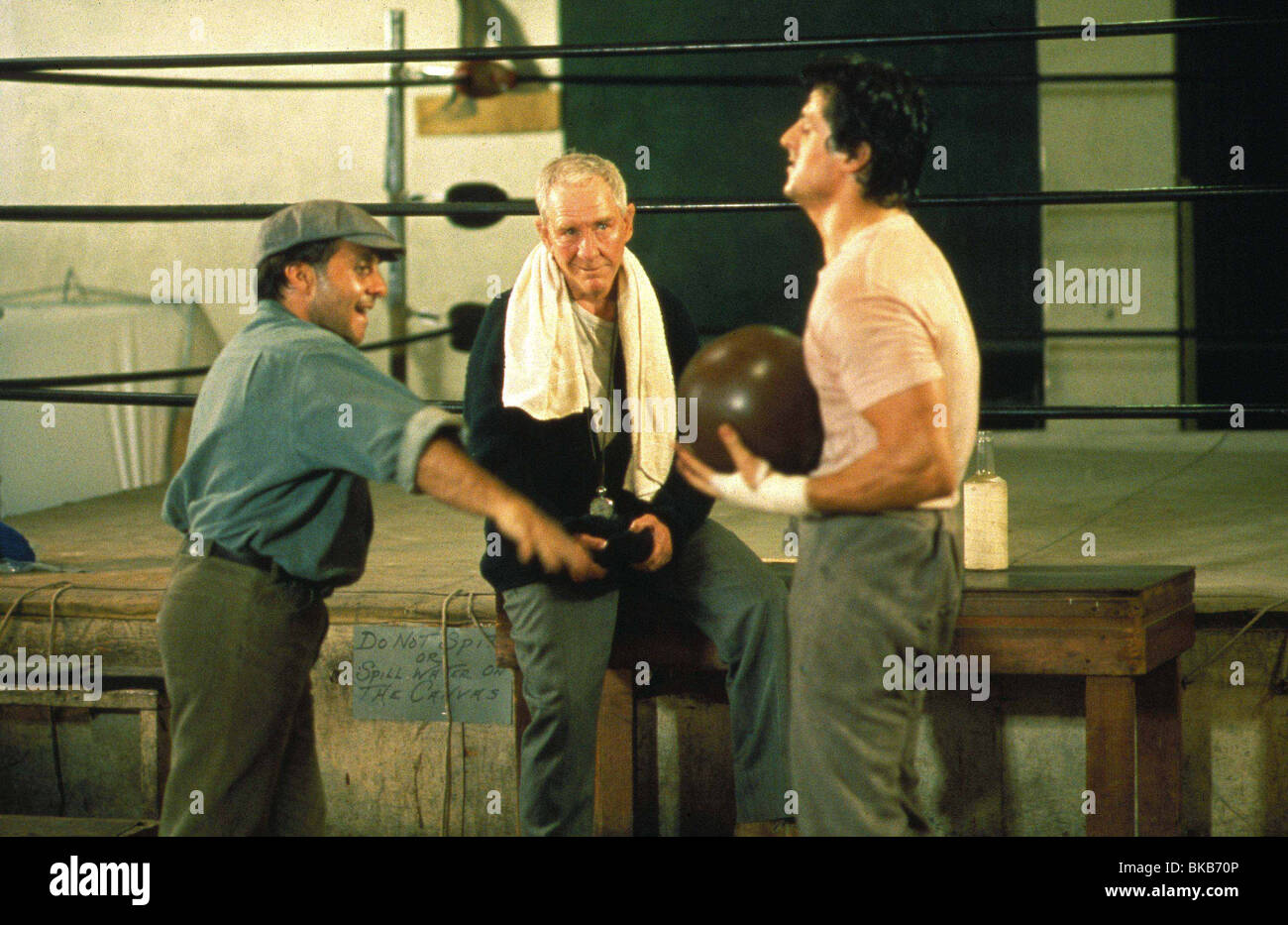 ROCKY (1976) BURGESS MEREDITH, SYLVESTER STALLONE RKY 026 L Stock Photo